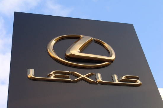 Основная информация о марке Lexus